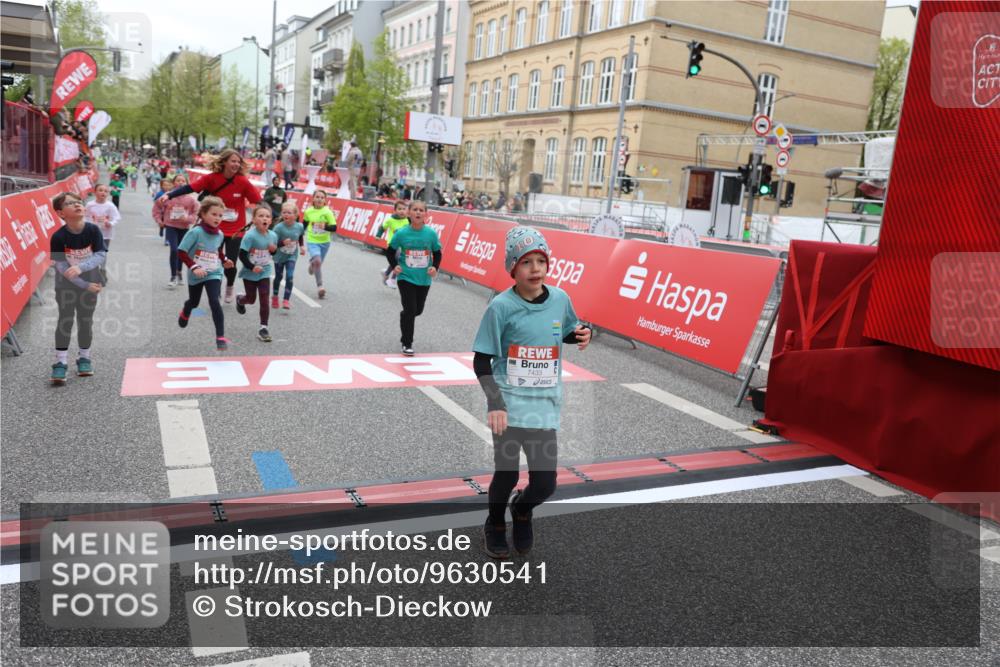 25.04.2026 - Das Zehntel Strokosch-Dieckow http://msf.ph/oto/9630541 25.04.2026 11:05:58 Ziel 5124, 5686, 5886, 6159, 6381, 6599, 7210, 7213, 7433, 7461, 7474, 7492, 7566 meine-sportfotos.de