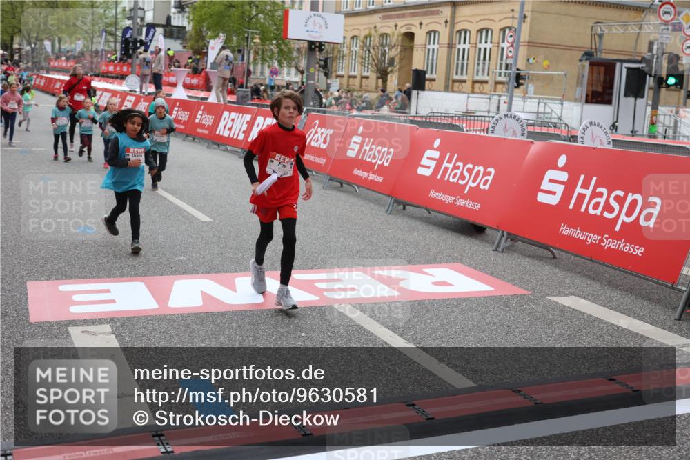 25.04.2026 - Das Zehntel Strokosch-Dieckow http://msf.ph/oto/9630581 25.04.2026 11:05:54 Ziel 5105, 5119, 5475, 5686, 5776, 6381, 7404, 7435, 7473, 7474, 7828, 7831, 8069 meine-sportfotos.de