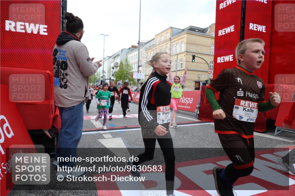 25.04.2026 - Das Zehntel Strokosch-Dieckow http://msf.ph/oto/9630583 25.04.2026 09:03:24 Ziel 1449, 1749, 1750, 1945, 2378, 2389, 2949, 3144, 3213, 3425, 3550, 3656, 3662, 3663, 3854, 3871, 4021 meine-sportfotos.de