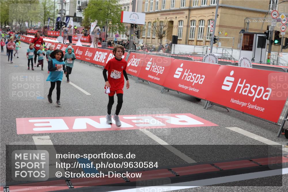 25.04.2026 - Das Zehntel Strokosch-Dieckow http://msf.ph/oto/9630584 25.04.2026 11:05:54 Ziel 5105, 5119, 5475, 5686, 5776, 6381, 7404, 7435, 7473, 7474, 7828, 7831, 8069 meine-sportfotos.de