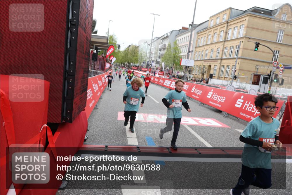 25.04.2026 - Das Zehntel Strokosch-Dieckow http://msf.ph/oto/9630588 25.04.2026 11:05:52 Ziel 5021, 5105, 5119, 5475, 5776, 6110, 6381, 6799, 6805, 7143, 7404, 7435, 7473, 7474, 7828, 7831, 8069 meine-sportfotos.de