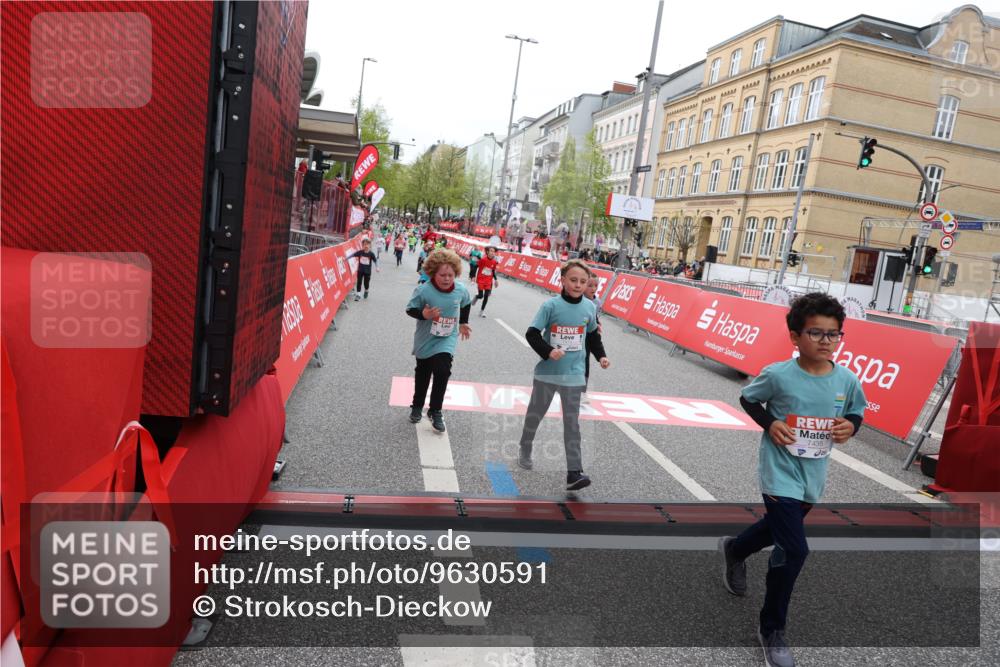 25.04.2026 - Das Zehntel Strokosch-Dieckow http://msf.ph/oto/9630591 25.04.2026 11:05:52 Ziel 5021, 5105, 5119, 5475, 5776, 6110, 6381, 6799, 6805, 7143, 7404, 7435, 7473, 7474, 7828, 7831, 8069 meine-sportfotos.de