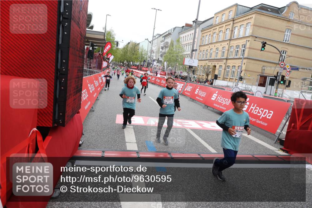 25.04.2026 - Das Zehntel Strokosch-Dieckow http://msf.ph/oto/9630595 25.04.2026 11:05:52 Ziel 5021, 5105, 5119, 5475, 5776, 6110, 6381, 6799, 6805, 7143, 7404, 7435, 7473, 7474, 7828, 7831, 8069 meine-sportfotos.de