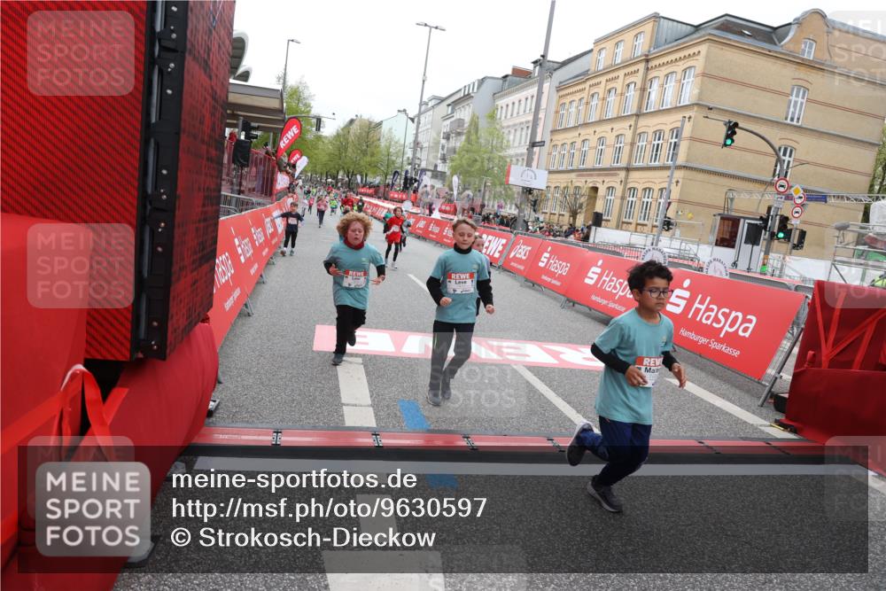 25.04.2026 - Das Zehntel Strokosch-Dieckow http://msf.ph/oto/9630597 25.04.2026 11:05:52 Ziel 5021, 5105, 5119, 5475, 5776, 6110, 6381, 6799, 6805, 7143, 7404, 7435, 7473, 7474, 7828, 7831, 8069 meine-sportfotos.de