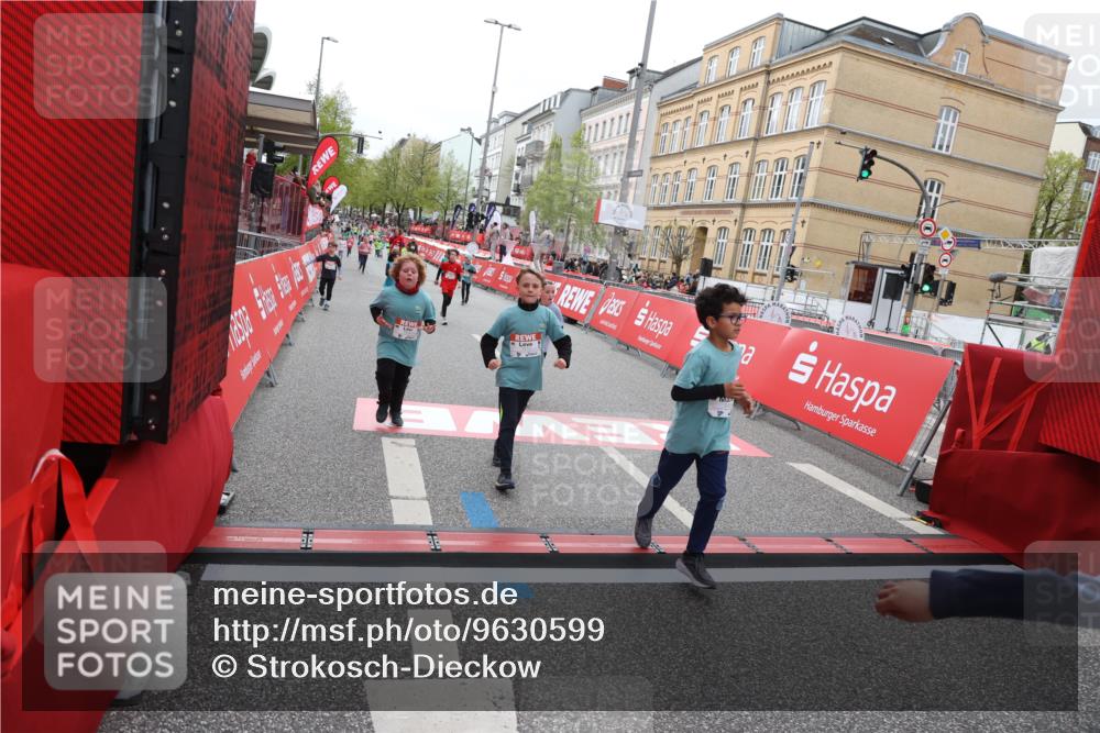 25.04.2026 - Das Zehntel Strokosch-Dieckow http://msf.ph/oto/9630599 25.04.2026 11:05:52 Ziel 5021, 5105, 5119, 5475, 5776, 6110, 6381, 6799, 6805, 7143, 7404, 7435, 7473, 7474, 7828, 7831, 8069 meine-sportfotos.de