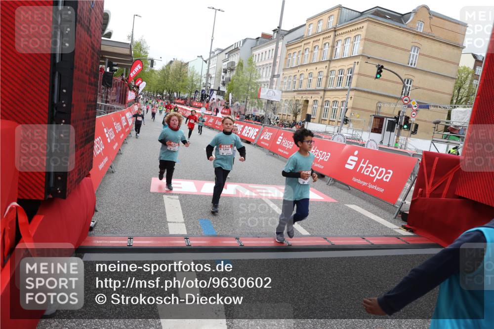 25.04.2026 - Das Zehntel Strokosch-Dieckow http://msf.ph/oto/9630602 25.04.2026 11:05:52 Ziel 5021, 5105, 5119, 5475, 5776, 6110, 6381, 6799, 6805, 7143, 7404, 7435, 7473, 7474, 7828, 7831, 8069 meine-sportfotos.de