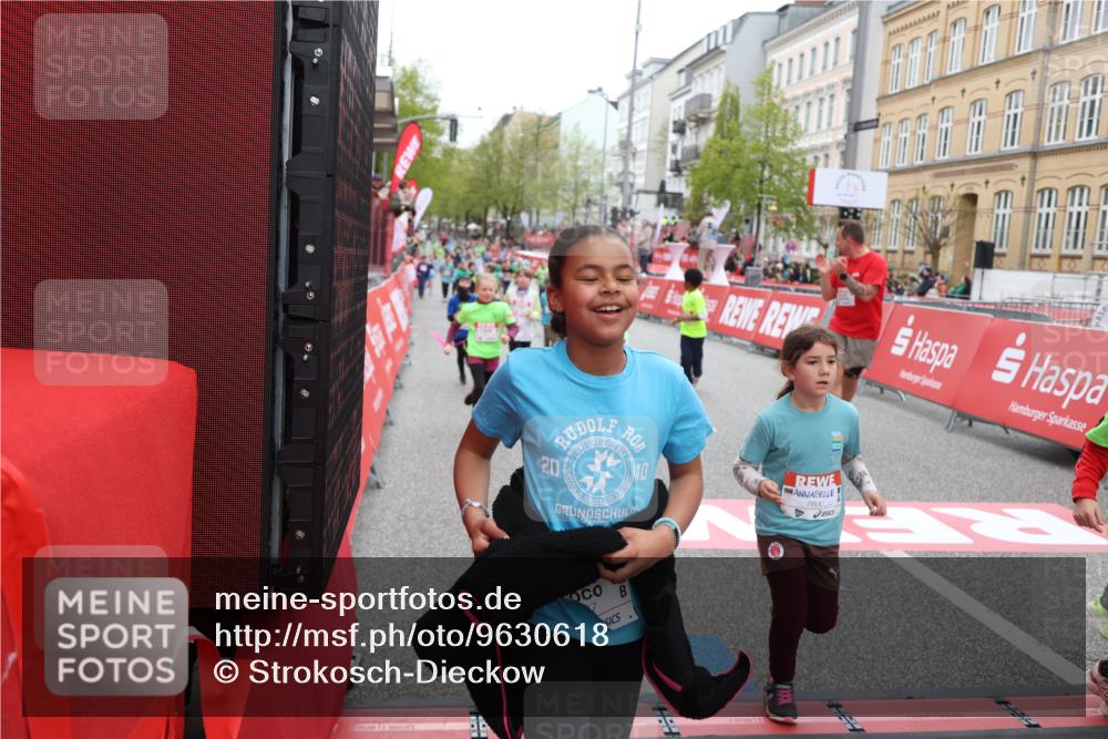 25.04.2026 - Das Zehntel Strokosch-Dieckow http://msf.ph/oto/9630618 25.04.2026 11:04:20 Ziel 5052, 5053, 5111, 5115, 5215, 5217, 5410, 5423, 5440, 5914, 5915, 5998, 6030, 6457, 6479, 6887, 7064, 7087, 7269, 7600, 7609, 7979, 7980 meine-sportfotos.de