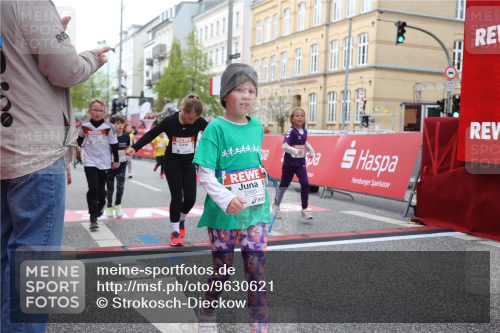 25.04.2026 - Das Zehntel Strokosch-Dieckow http://msf.ph/oto/9630621 25.04.2026 09:03:26 Ziel 1449, 1749, 1750, 1827, 1945, 2378, 2389, 2690, 2949, 3127, 3144, 3155, 3425, 3485, 3550, 3656, 3662, 3663, 3854, 4021 meine-sportfotos.de