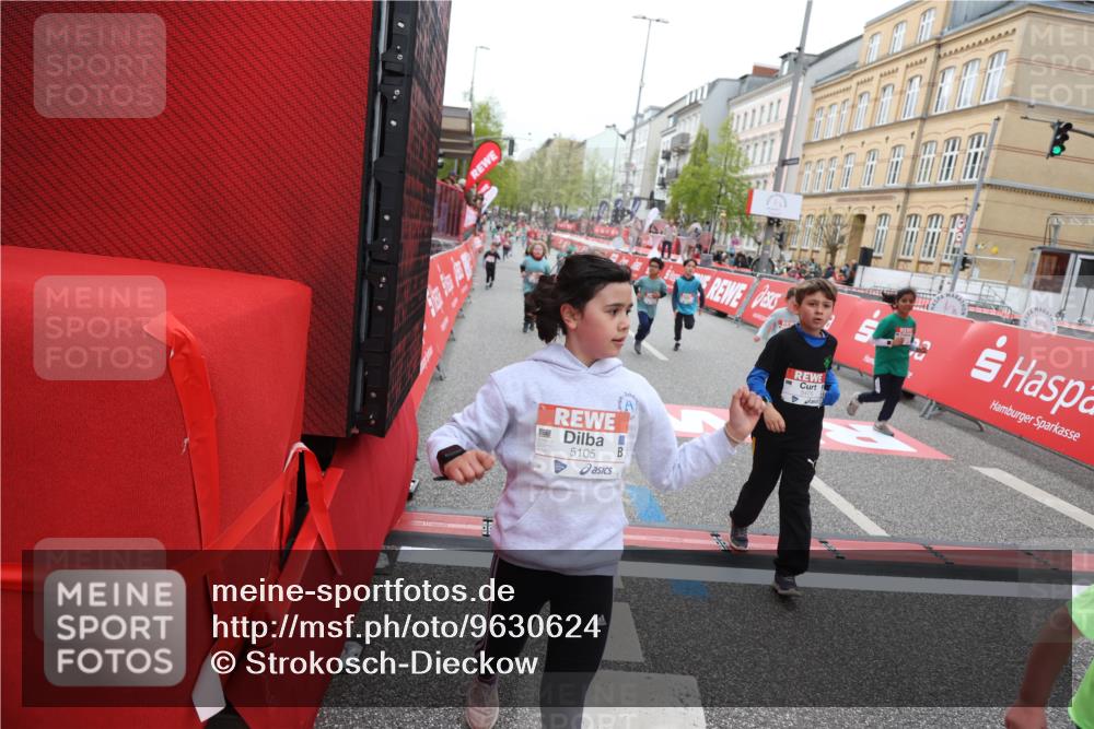 25.04.2026 - Das Zehntel Strokosch-Dieckow http://msf.ph/oto/9630624 25.04.2026 11:05:49 Ziel 5021, 5105, 5119, 5475, 5776, 5989, 6022, 6110, 6295, 6297, 6781, 6799, 6805, 7035, 7143, 7404, 7435, 7473, 7828, 7831, 8069 meine-sportfotos.de