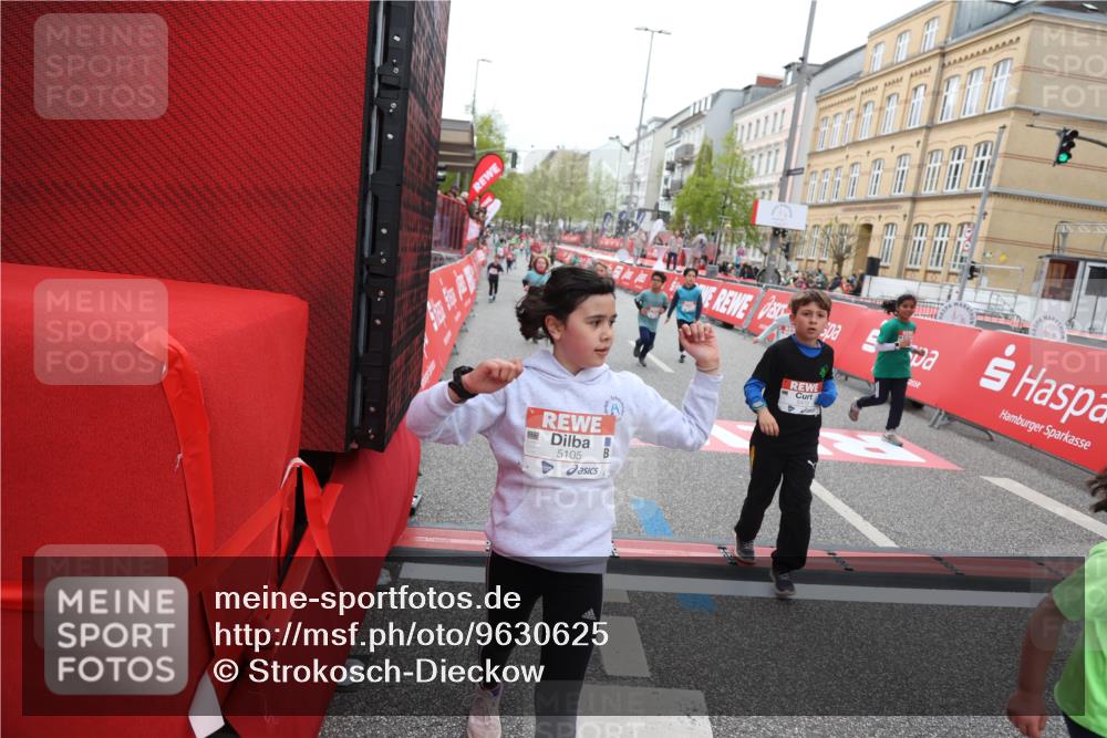 25.04.2026 - Das Zehntel Strokosch-Dieckow http://msf.ph/oto/9630625 25.04.2026 11:05:49 Ziel 5021, 5105, 5119, 5475, 5776, 5989, 6022, 6110, 6295, 6297, 6781, 6799, 6805, 7035, 7143, 7404, 7435, 7473, 7828, 7831, 8069 meine-sportfotos.de