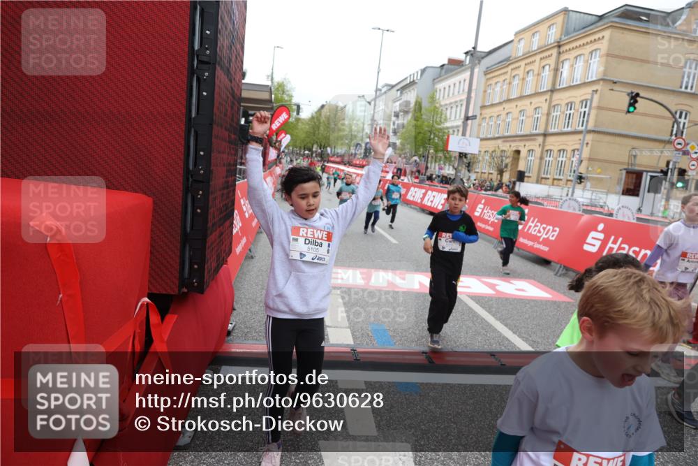 25.04.2026 - Das Zehntel Strokosch-Dieckow http://msf.ph/oto/9630628 25.04.2026 11:05:49 Ziel 5021, 5105, 5119, 5475, 5776, 5989, 6022, 6110, 6295, 6297, 6781, 6799, 6805, 7035, 7143, 7404, 7435, 7473, 7828, 7831, 8069 meine-sportfotos.de