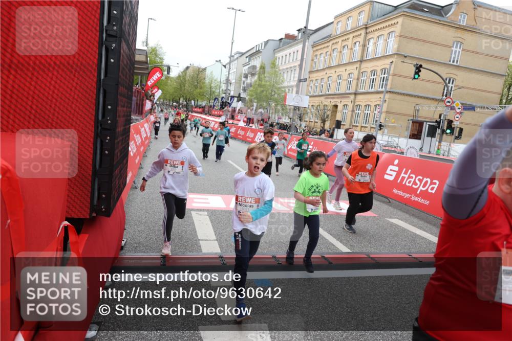 25.04.2026 - Das Zehntel Strokosch-Dieckow http://msf.ph/oto/9630642 25.04.2026 11:05:48 Ziel 5021, 5105, 5119, 5475, 5776, 5989, 6022, 6110, 6295, 6297, 6781, 6799, 6805, 7035, 7143, 7404, 7567, 7828, 7831, 8069 meine-sportfotos.de