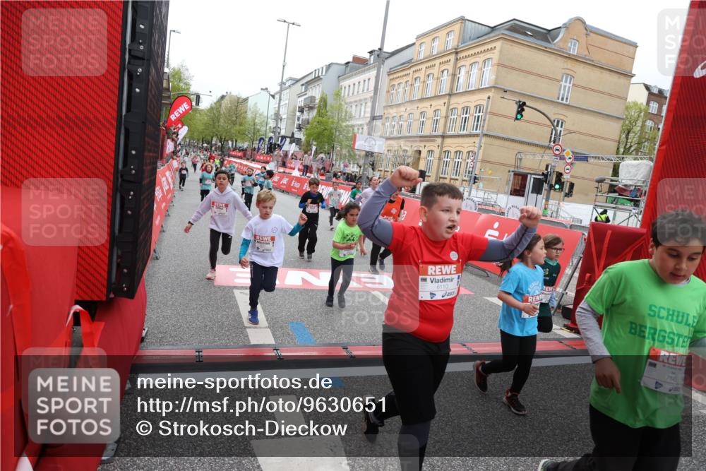 25.04.2026 - Das Zehntel Strokosch-Dieckow http://msf.ph/oto/9630651 25.04.2026 11:05:48 Ziel 5021, 5105, 5119, 5475, 5776, 5989, 6022, 6110, 6295, 6297, 6781, 6799, 6805, 7035, 7143, 7404, 7567, 7828, 7831, 8069 meine-sportfotos.de