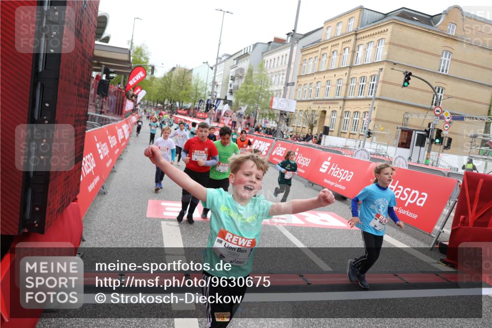 25.04.2026 - Das Zehntel Strokosch-Dieckow http://msf.ph/oto/9630675 25.04.2026 11:05:46 Ziel 5021, 5105, 5141, 5145, 5146, 5205, 5989, 6022, 6110, 6295, 6297, 6781, 6799, 6805, 7035, 7143, 7404, 7567, 8069 meine-sportfotos.de