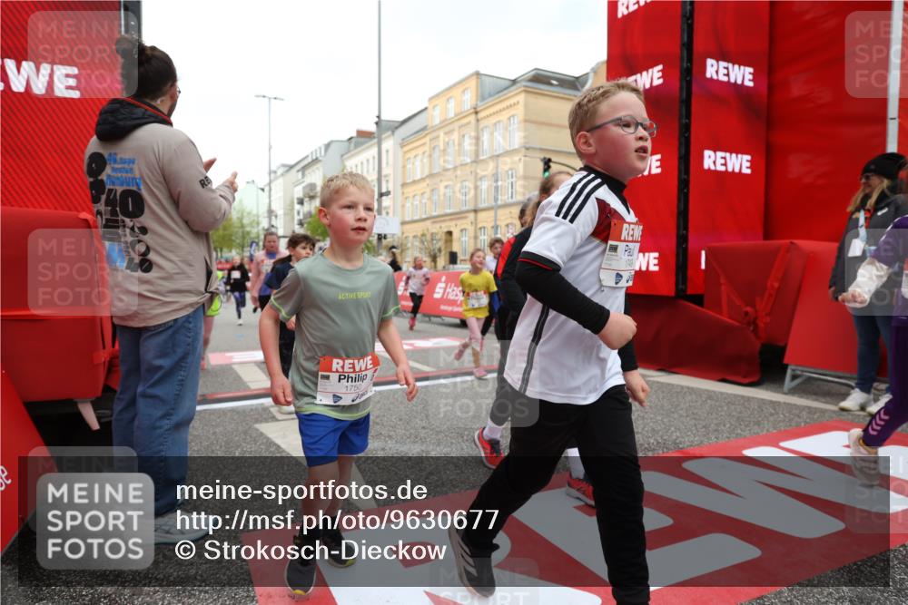 25.04.2026 - Das Zehntel Strokosch-Dieckow http://msf.ph/oto/9630677 25.04.2026 09:03:28 Ziel 1749, 1750, 1827, 1945, 2244, 2389, 2454, 2690, 2705, 2707, 2949, 3127, 3144, 3155, 3485, 3500, 3656, 3662, 3663, 3850, 3851, 4021 meine-sportfotos.de