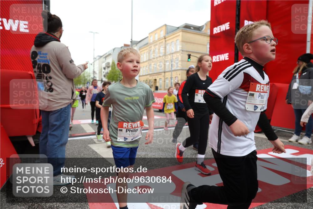 25.04.2026 - Das Zehntel Strokosch-Dieckow http://msf.ph/oto/9630684 25.04.2026 09:03:28 Ziel 1749, 1750, 1827, 1945, 2244, 2389, 2454, 2690, 2705, 2707, 2949, 3127, 3144, 3155, 3485, 3500, 3656, 3662, 3663, 3850, 3851, 4021 meine-sportfotos.de