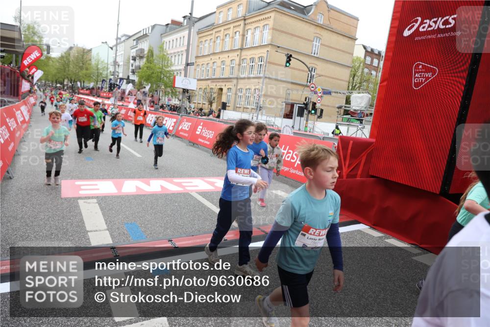 25.04.2026 - Das Zehntel Strokosch-Dieckow http://msf.ph/oto/9630686 25.04.2026 11:05:44 Ziel 5141, 5145, 5146, 5205, 5989, 6022, 6110, 6295, 6297, 6781, 7035, 7143, 7567 meine-sportfotos.de