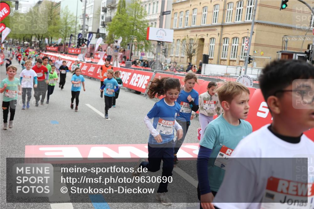25.04.2026 - Das Zehntel Strokosch-Dieckow http://msf.ph/oto/9630690 25.04.2026 11:05:44 Ziel 5141, 5145, 5146, 5205, 5989, 6022, 6110, 6295, 6297, 6781, 7035, 7143, 7567 meine-sportfotos.de