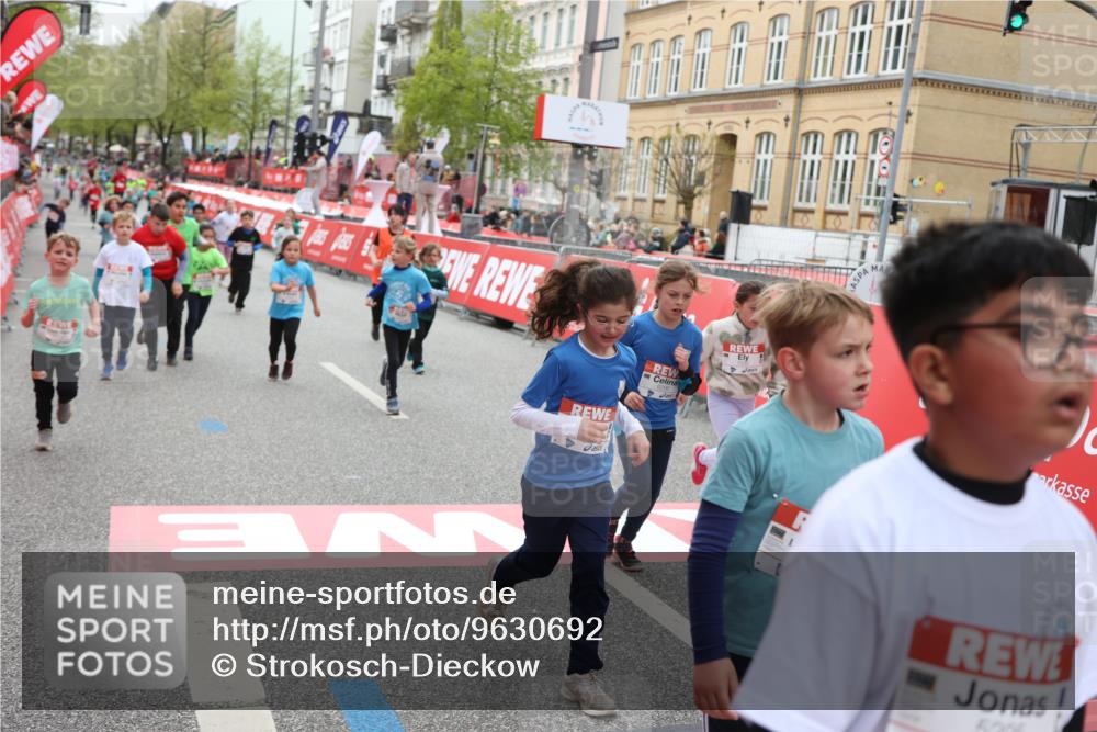 25.04.2026 - Das Zehntel Strokosch-Dieckow http://msf.ph/oto/9630692 25.04.2026 11:05:44 Ziel 5141, 5145, 5146, 5205, 5989, 6022, 6110, 6295, 6297, 6781, 7035, 7143, 7567 meine-sportfotos.de