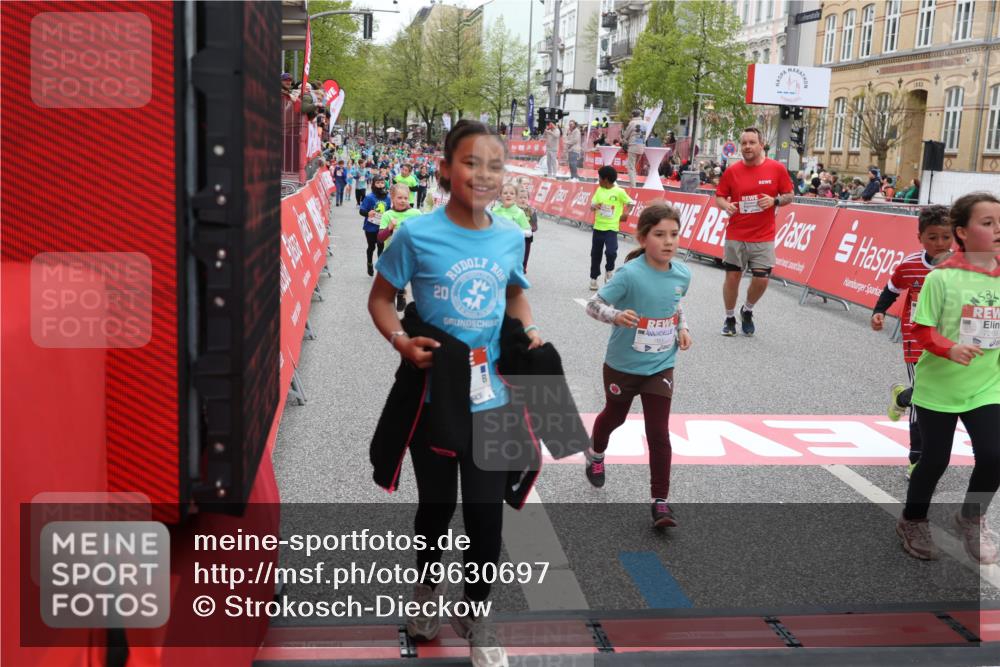 25.04.2026 - Das Zehntel Strokosch-Dieckow http://msf.ph/oto/9630697 25.04.2026 11:04:20 Ziel 5052, 5053, 5111, 5115, 5215, 5217, 5410, 5423, 5440, 5914, 5915, 5998, 6030, 6457, 6479, 6887, 7064, 7087, 7269, 7600, 7609, 7979, 7980 meine-sportfotos.de