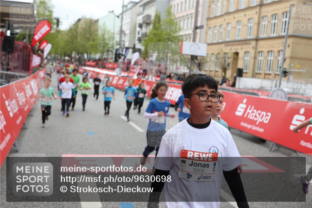 25.04.2026 - Das Zehntel Strokosch-Dieckow http://msf.ph/oto/9630698 25.04.2026 11:05:43 Ziel 5141, 5145, 5146, 5205, 5989, 6022, 6295, 6297, 6601, 6781, 7028, 7035, 7567 meine-sportfotos.de