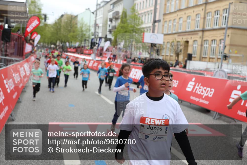 25.04.2026 - Das Zehntel Strokosch-Dieckow http://msf.ph/oto/9630700 25.04.2026 11:05:43 Ziel 5141, 5145, 5146, 5205, 5989, 6022, 6295, 6297, 6601, 6781, 7028, 7035, 7567 meine-sportfotos.de