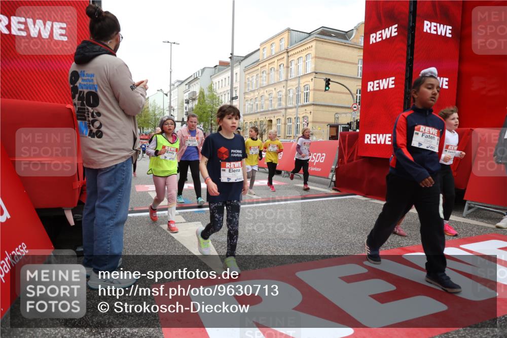 25.04.2026 - Das Zehntel Strokosch-Dieckow http://msf.ph/oto/9630713 25.04.2026 09:03:29 Ziel 1749, 1750, 1827, 2244, 2389, 2454, 2690, 2705, 2707, 2949, 3127, 3144, 3155, 3485, 3500, 3656, 3662, 3663, 3850, 3851, 4021 meine-sportfotos.de