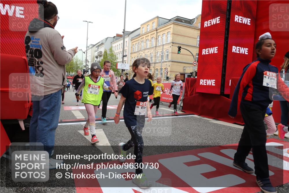 25.04.2026 - Das Zehntel Strokosch-Dieckow http://msf.ph/oto/9630730 25.04.2026 09:03:29 Ziel 1749, 1750, 1827, 2244, 2389, 2454, 2690, 2705, 2707, 2949, 3127, 3144, 3155, 3485, 3500, 3656, 3662, 3663, 3850, 3851, 4021 meine-sportfotos.de