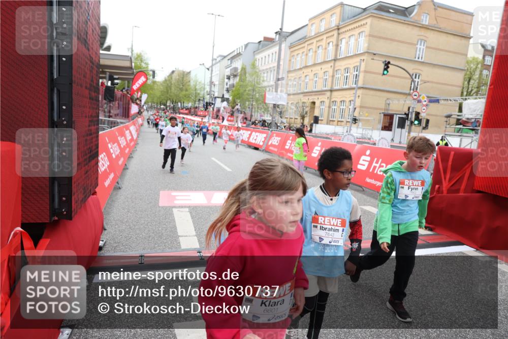 25.04.2026 - Das Zehntel Strokosch-Dieckow http://msf.ph/oto/9630737 25.04.2026 11:05:38 Ziel 5141, 5763, 5954, 6439, 6566, 6601, 6977, 6979, 7026, 7028, 7643, 7658, 7662 meine-sportfotos.de
