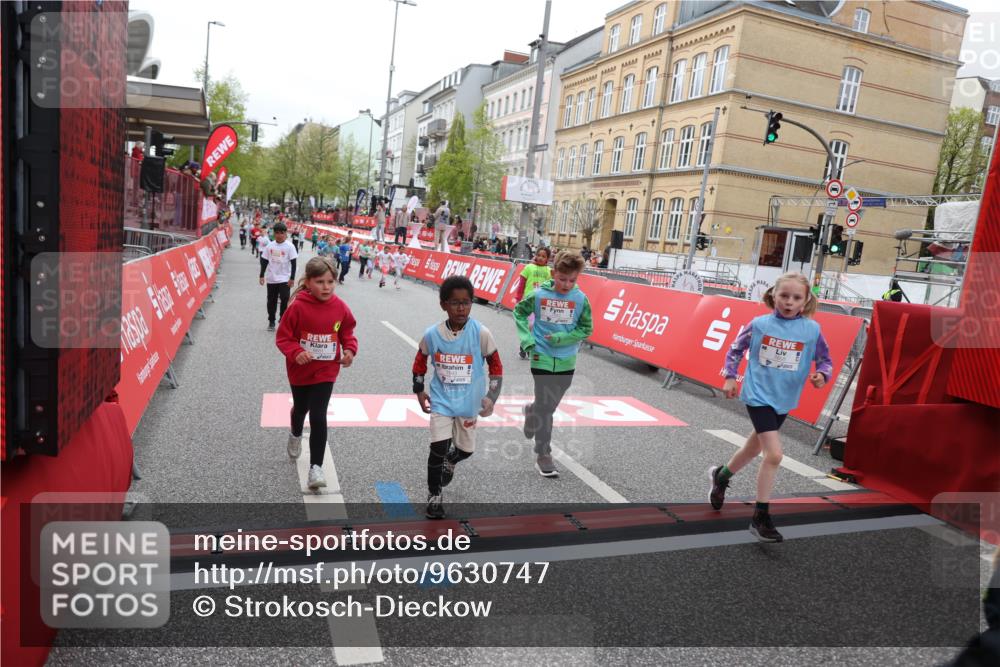 25.04.2026 - Das Zehntel Strokosch-Dieckow http://msf.ph/oto/9630747 25.04.2026 11:05:37 Ziel 5763, 5954, 6439, 6566, 6601, 6977, 6979, 7026, 7028, 7643, 7658, 7662 meine-sportfotos.de