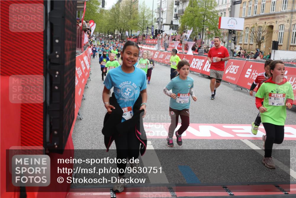 25.04.2026 - Das Zehntel Strokosch-Dieckow http://msf.ph/oto/9630751 25.04.2026 11:04:20 Ziel 5052, 5053, 5111, 5115, 5215, 5217, 5410, 5423, 5440, 5914, 5915, 5998, 6030, 6457, 6479, 6887, 7064, 7087, 7269, 7600, 7609, 7979, 7980 meine-sportfotos.de
