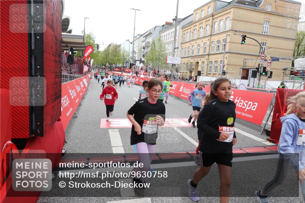 25.04.2026 - Das Zehntel Strokosch-Dieckow http://msf.ph/oto/9630758 25.04.2026 11:05:36 Ziel 5763, 5954, 6439, 6566, 6601, 6977, 6979, 7026, 7028, 7643, 7658, 7662 meine-sportfotos.de