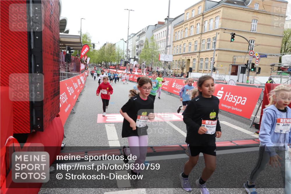 25.04.2026 - Das Zehntel Strokosch-Dieckow http://msf.ph/oto/9630759 25.04.2026 11:05:36 Ziel 5763, 5954, 6439, 6566, 6601, 6977, 6979, 7026, 7028, 7643, 7658, 7662 meine-sportfotos.de