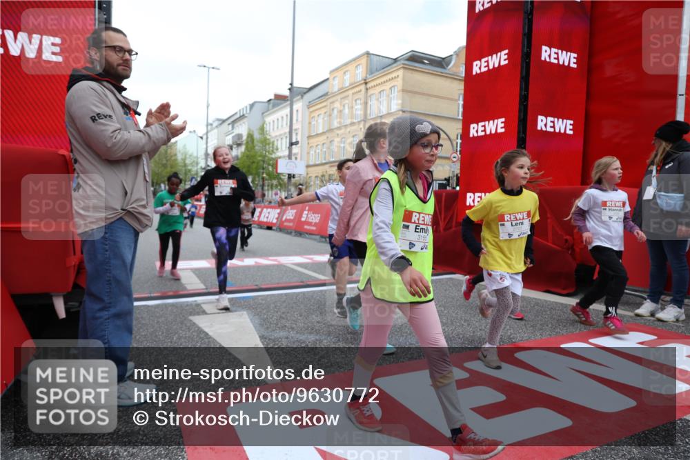 25.04.2026 - Das Zehntel Strokosch-Dieckow http://msf.ph/oto/9630772 25.04.2026 09:03:30 Ziel 1749, 1750, 1827, 2238, 2244, 2389, 2454, 2690, 2705, 2707, 3127, 3144, 3155, 3485, 3500, 3662, 3850, 3851, 4021 meine-sportfotos.de