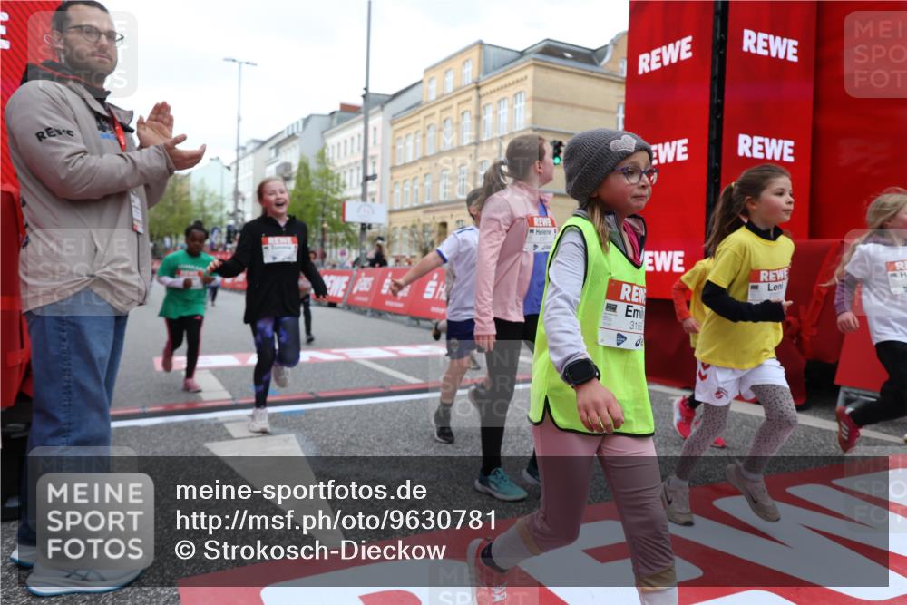 25.04.2026 - Das Zehntel Strokosch-Dieckow http://msf.ph/oto/9630781 25.04.2026 09:03:30 Ziel 1749, 1750, 1827, 2238, 2244, 2389, 2454, 2690, 2705, 2707, 3127, 3144, 3155, 3485, 3500, 3662, 3850, 3851, 4021 meine-sportfotos.de