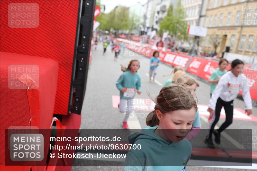 25.04.2026 - Das Zehntel Strokosch-Dieckow http://msf.ph/oto/9630790 25.04.2026 11:05:27 Ziel 5334, 5356, 5965, 5979, 5981, 6271, 6272, 6612, 6811, 7099, 7274, 7344, 7446, 7487, 7489, 7493, 7923, 8068 meine-sportfotos.de