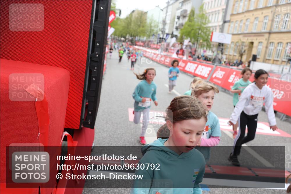25.04.2026 - Das Zehntel Strokosch-Dieckow http://msf.ph/oto/9630792 25.04.2026 11:05:27 Ziel 5334, 5356, 5965, 5979, 5981, 6271, 6272, 6612, 6811, 7099, 7274, 7344, 7446, 7487, 7489, 7493, 7923, 8068 meine-sportfotos.de