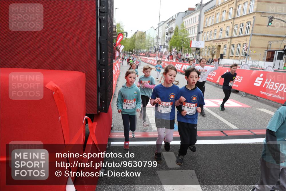 25.04.2026 - Das Zehntel Strokosch-Dieckow http://msf.ph/oto/9630799 25.04.2026 11:05:27 Ziel 5334, 5356, 5965, 5979, 5981, 6271, 6272, 6612, 6811, 7099, 7274, 7344, 7446, 7487, 7489, 7493, 7923, 8068 meine-sportfotos.de