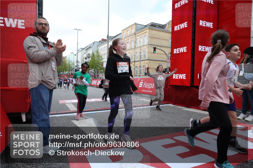 25.04.2026 - Das Zehntel Strokosch-Dieckow http://msf.ph/oto/9630806 25.04.2026 09:03:31 Ziel 1749, 1750, 1827, 2238, 2244, 2454, 2690, 2705, 2707, 3127, 3155, 3485, 3500, 3662, 3850, 3851, 4021 meine-sportfotos.de