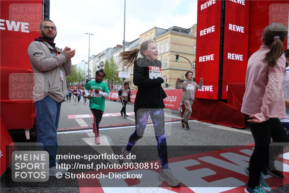 25.04.2026 - Das Zehntel Strokosch-Dieckow http://msf.ph/oto/9630815 25.04.2026 09:03:31 Ziel 1749, 1750, 1827, 2238, 2244, 2454, 2690, 2705, 2707, 3127, 3155, 3485, 3500, 3662, 3850, 3851, 4021 meine-sportfotos.de