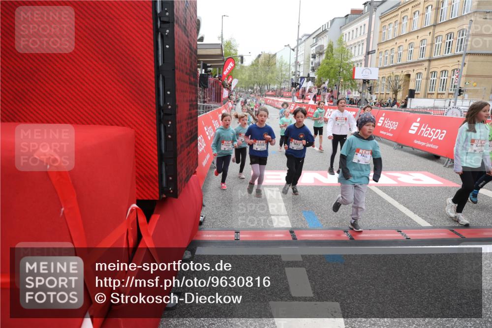 25.04.2026 - Das Zehntel Strokosch-Dieckow http://msf.ph/oto/9630816 25.04.2026 11:05:26 Ziel 5334, 5356, 5965, 5979, 5981, 6271, 6272, 6612, 7099, 7274, 7344, 7446, 7487, 7489, 7493, 7766, 7923, 8068 meine-sportfotos.de