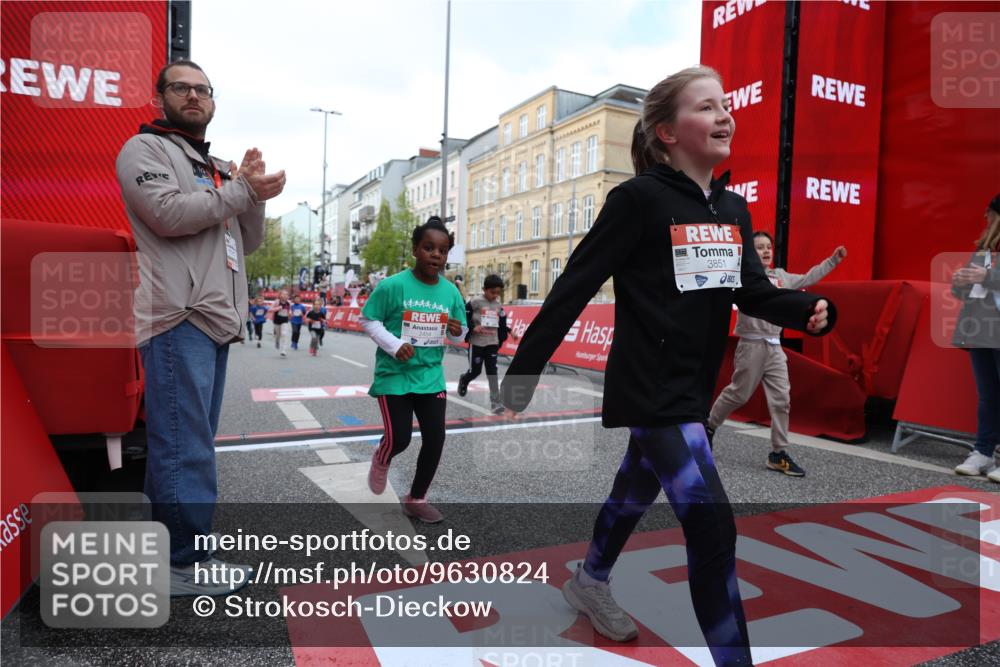 25.04.2026 - Das Zehntel Strokosch-Dieckow http://msf.ph/oto/9630824 25.04.2026 09:03:32 Ziel 1602, 1749, 1750, 1827, 2238, 2244, 2454, 2690, 2705, 2707, 3011, 3023, 3127, 3155, 3485, 3500, 3662, 3850, 3851 meine-sportfotos.de