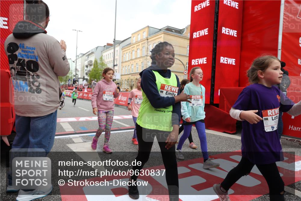 25.04.2026 - Das Zehntel Strokosch-Dieckow http://msf.ph/oto/9630837 25.04.2026 09:03:41 Ziel 1110, 1166, 1621, 1637, 1667, 1926, 1935, 2085, 2089, 2090, 2133, 2271, 2273 meine-sportfotos.de