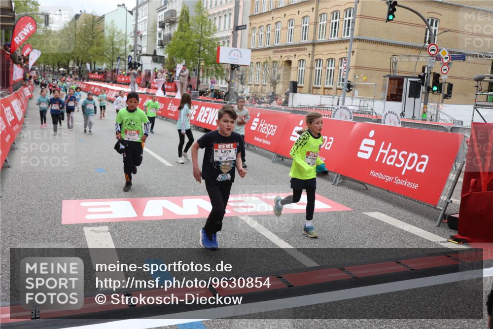 25.04.2026 - Das Zehntel Strokosch-Dieckow http://msf.ph/oto/9630854 25.04.2026 11:05:21 Ziel 5043, 5044, 5846, 5965, 5974, 6271, 6490, 7099, 7274, 7355, 7766, 7938, 8068 meine-sportfotos.de