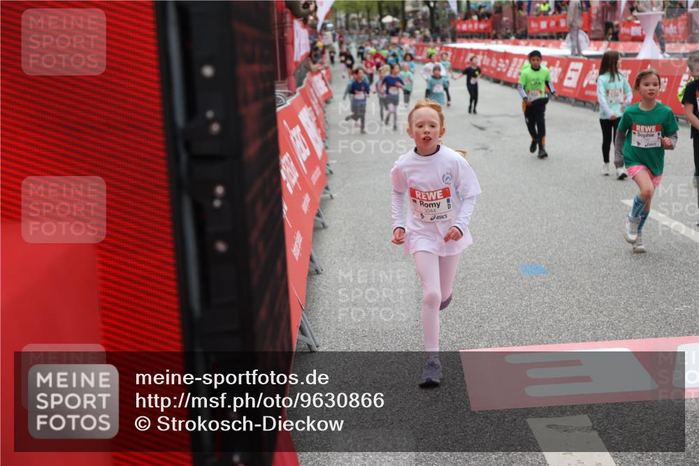 25.04.2026 - Das Zehntel Strokosch-Dieckow http://msf.ph/oto/9630866 25.04.2026 11:05:18 Ziel 5043, 5044, 5246, 5846, 5917, 5974, 6490, 7355, 7367, 7449, 7481, 7649, 7766, 7938 meine-sportfotos.de
