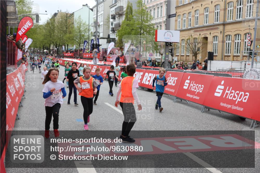 25.04.2026 - Das Zehntel Strokosch-Dieckow http://msf.ph/oto/9630880 25.04.2026 11:05:14 Ziel 5043, 5246, 5716, 5917, 6487, 6560, 7022, 7355, 7367, 7449, 7450, 7458, 7481, 7649, 7817 meine-sportfotos.de