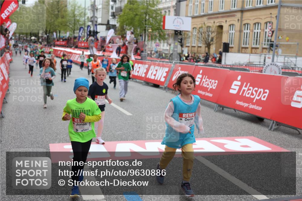 25.04.2026 - Das Zehntel Strokosch-Dieckow http://msf.ph/oto/9630886 25.04.2026 11:05:10 Ziel 5716, 6346, 6368, 6487, 6560, 6793, 6794, 6808, 7022, 7032, 7450, 7458, 7817 meine-sportfotos.de