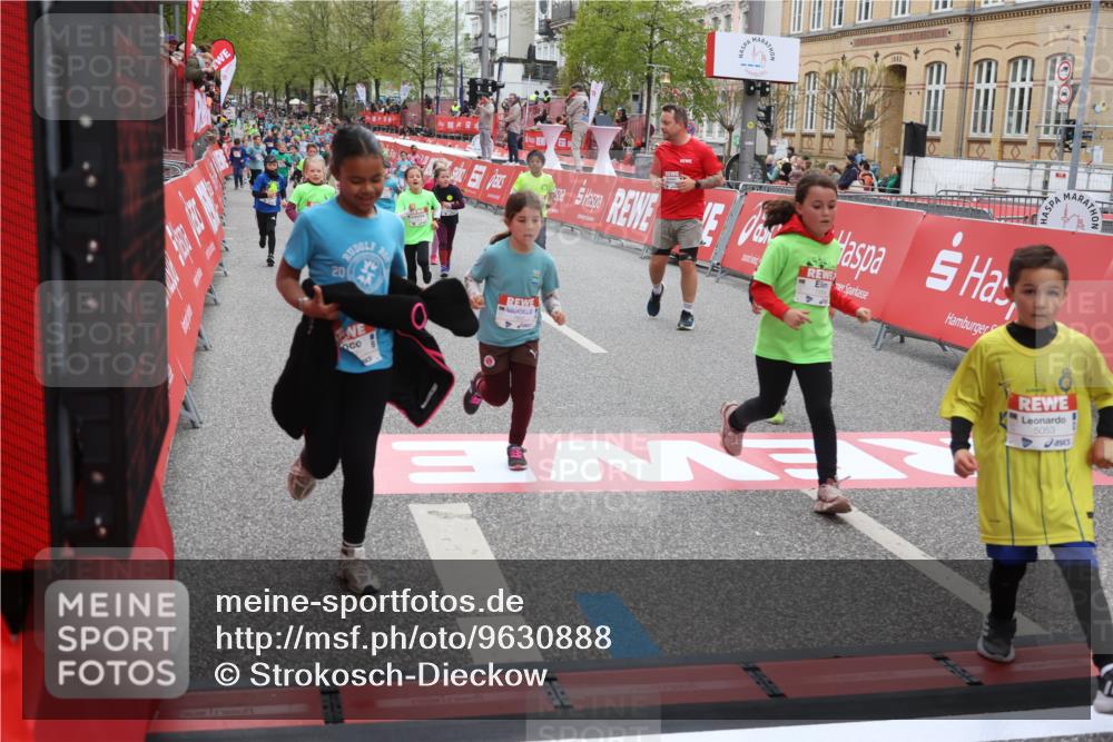 25.04.2026 - Das Zehntel Strokosch-Dieckow http://msf.ph/oto/9630888 25.04.2026 11:04:19 Ziel 5052, 5053, 5111, 5115, 5184, 5186, 5215, 5217, 5410, 5423, 5440, 5914, 5915, 5998, 6030, 6315, 6457, 6479, 6607, 6887, 7269, 7600, 7609, 7979, 7980 meine-sportfotos.de