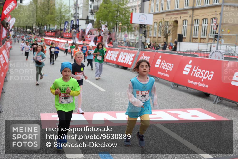 25.04.2026 - Das Zehntel Strokosch-Dieckow http://msf.ph/oto/9630889 25.04.2026 11:05:10 Ziel 5716, 6346, 6368, 6487, 6560, 6793, 6794, 6808, 7022, 7032, 7450, 7458, 7817 meine-sportfotos.de