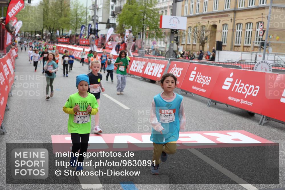 25.04.2026 - Das Zehntel Strokosch-Dieckow http://msf.ph/oto/9630891 25.04.2026 11:05:10 Ziel 5716, 6346, 6368, 6487, 6560, 6793, 6794, 6808, 7022, 7032, 7450, 7458, 7817 meine-sportfotos.de